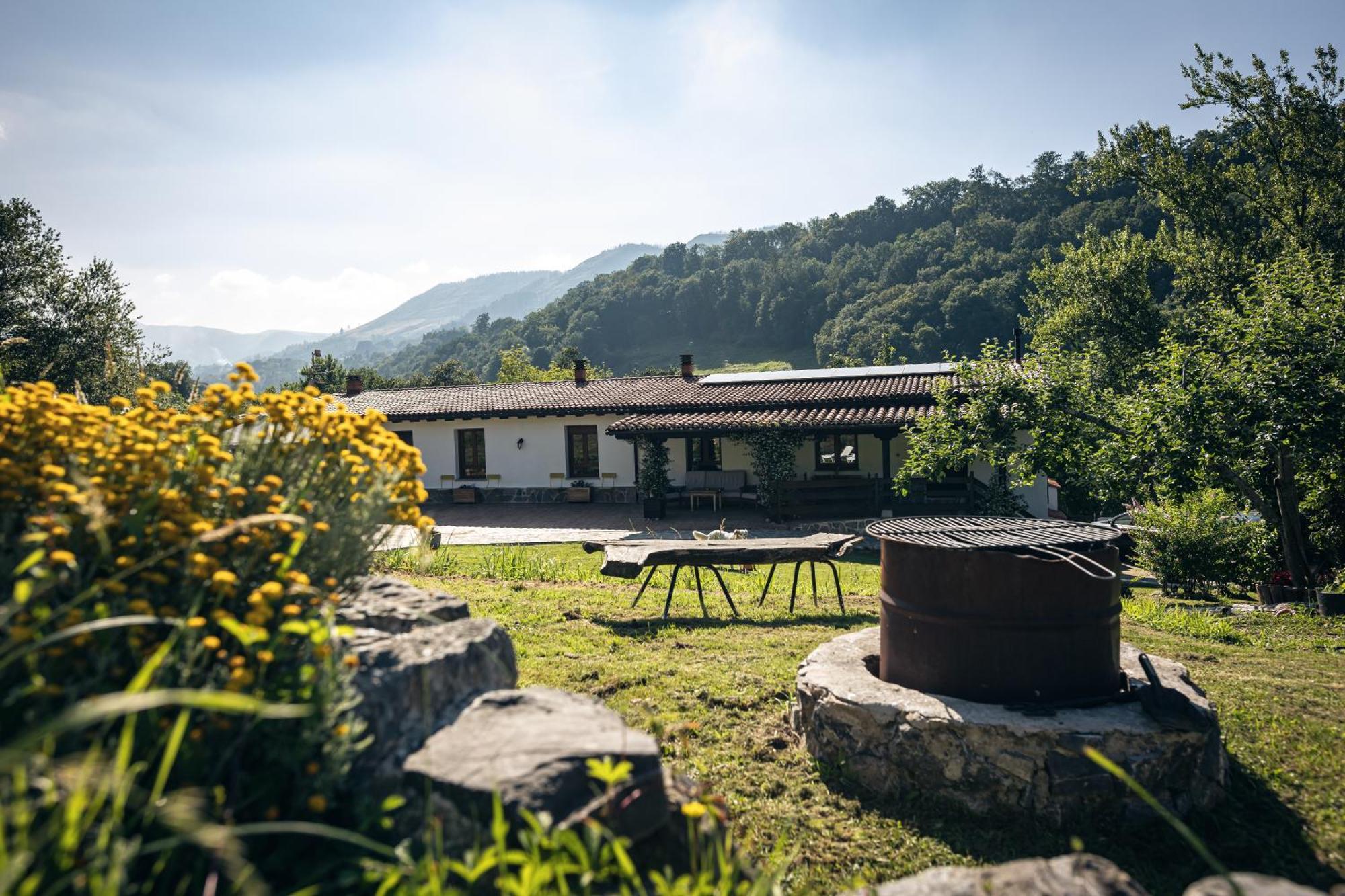 Finca La Naguada Casa Rural En Asturias Beloncio Luaran gambar